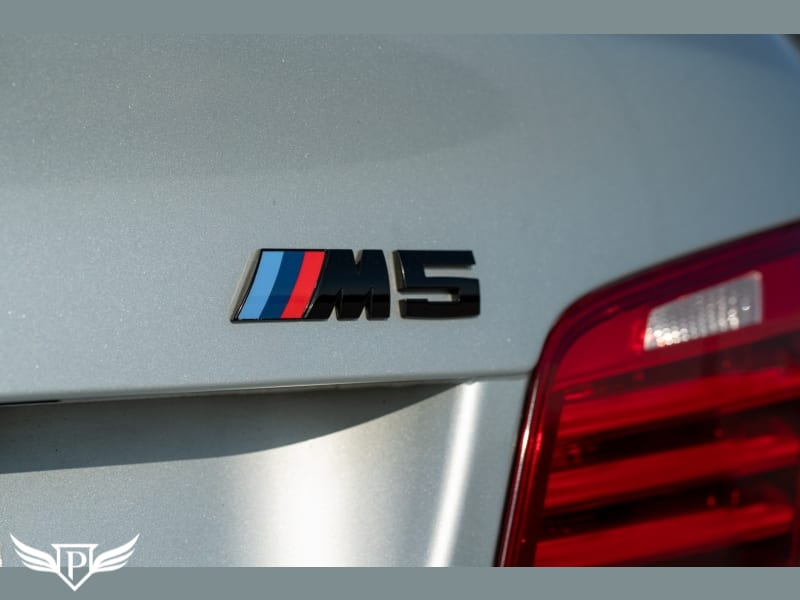 BMW M5 2015 price $32,995