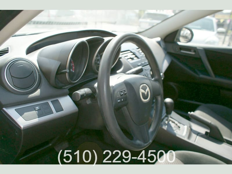 Mazda Mazda3 2012 price $7,795