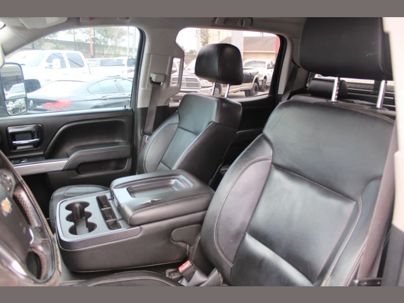 Chevrolet Silverado 2500HD - Z71 Off-Road - 4X4 - Leather - 2015 price $22,795