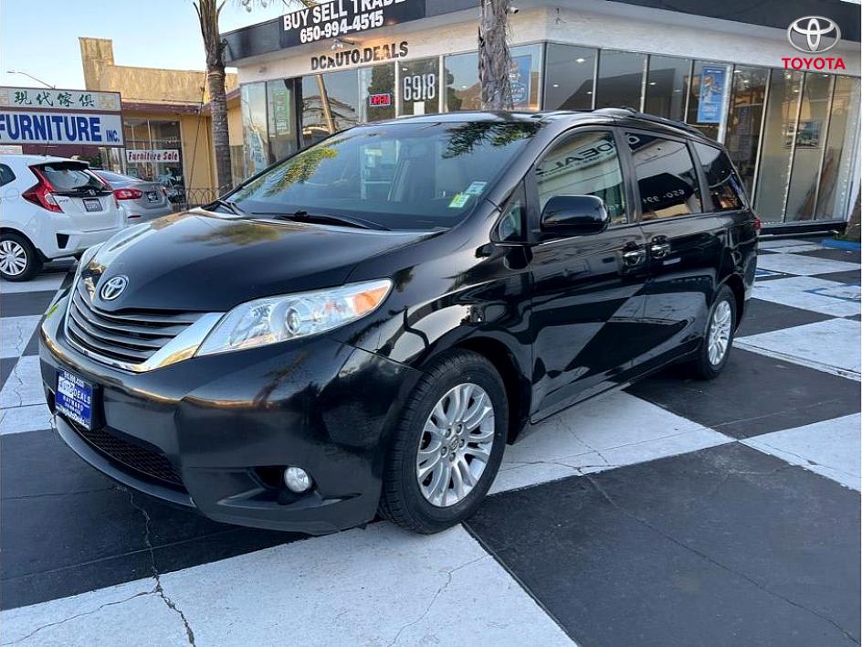 Used 2013 Toyota Sienna XLE with VIN 5TDYK3DC4DS401850 for sale in Hayward, CA