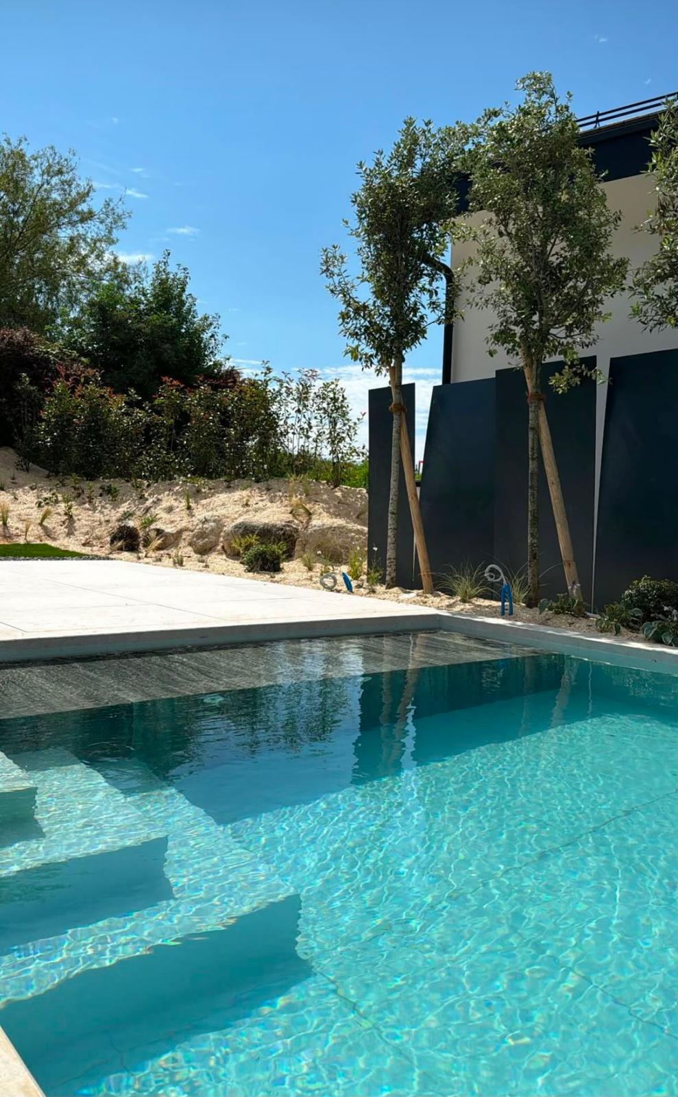Piscine à Sullens