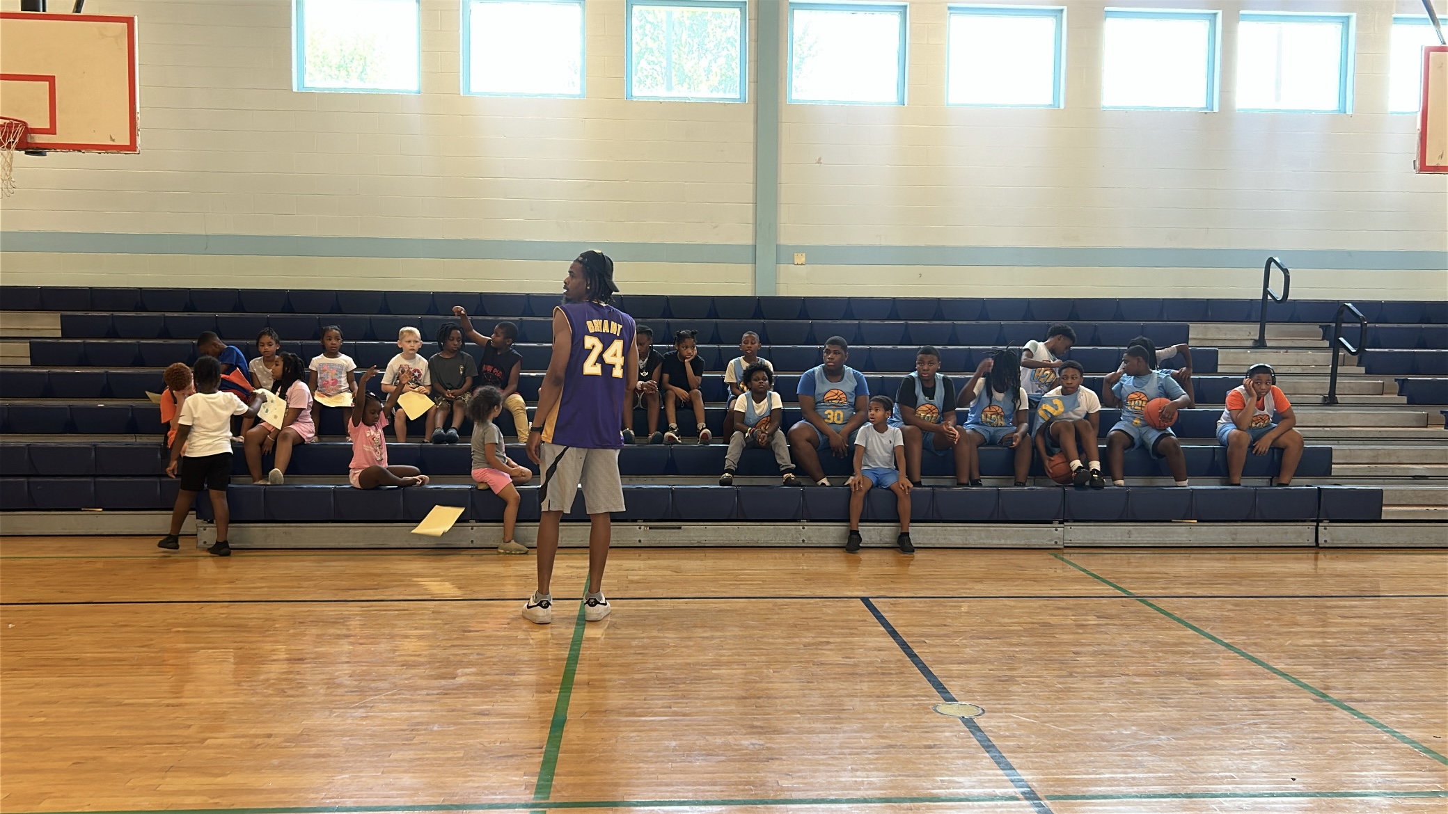Hoop2Heal program session at Red Shield Youth Center