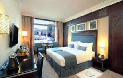 Hotel Bintang 5 Elharamain Wisata
