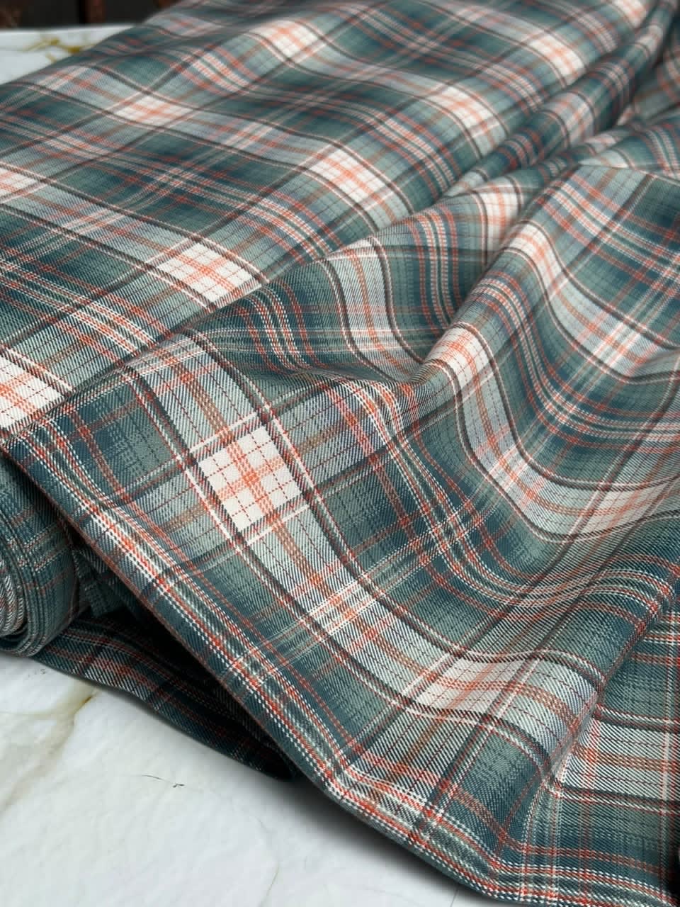 Plaid Écossais Vert et Rouge - Tissu à Carreaux