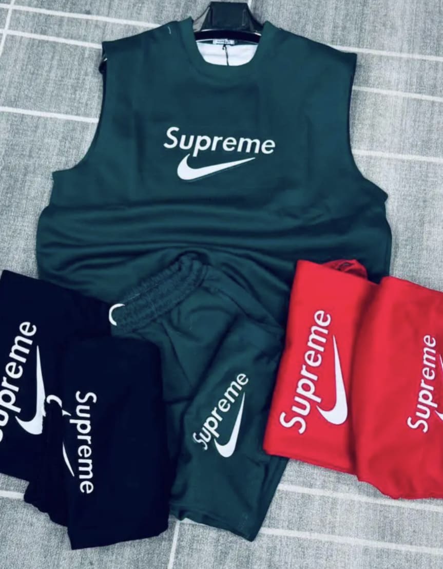 Ensemble Supreme Nike - Débardeur et Shorts