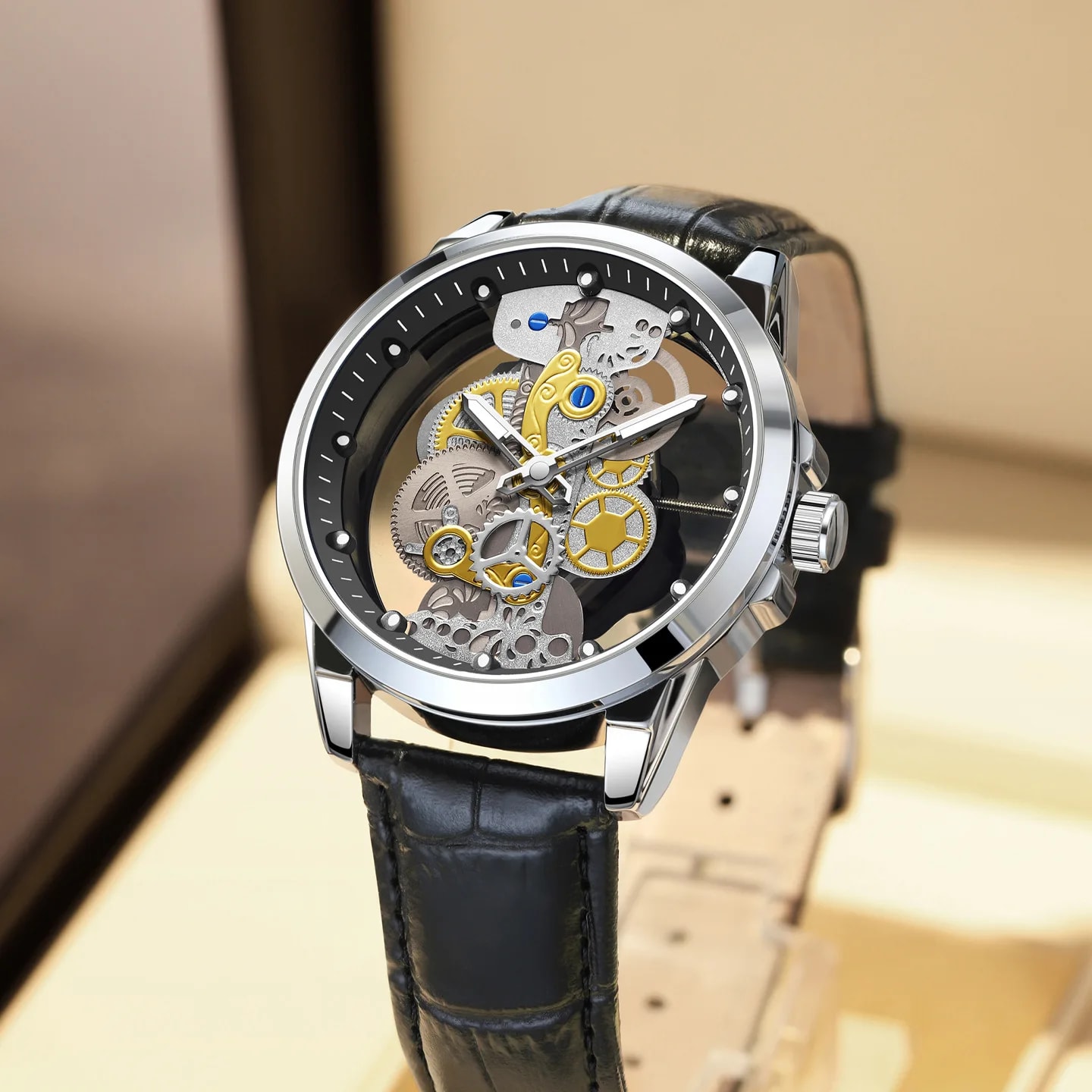 Montre automatique squelette cadran noir mécanisme doré