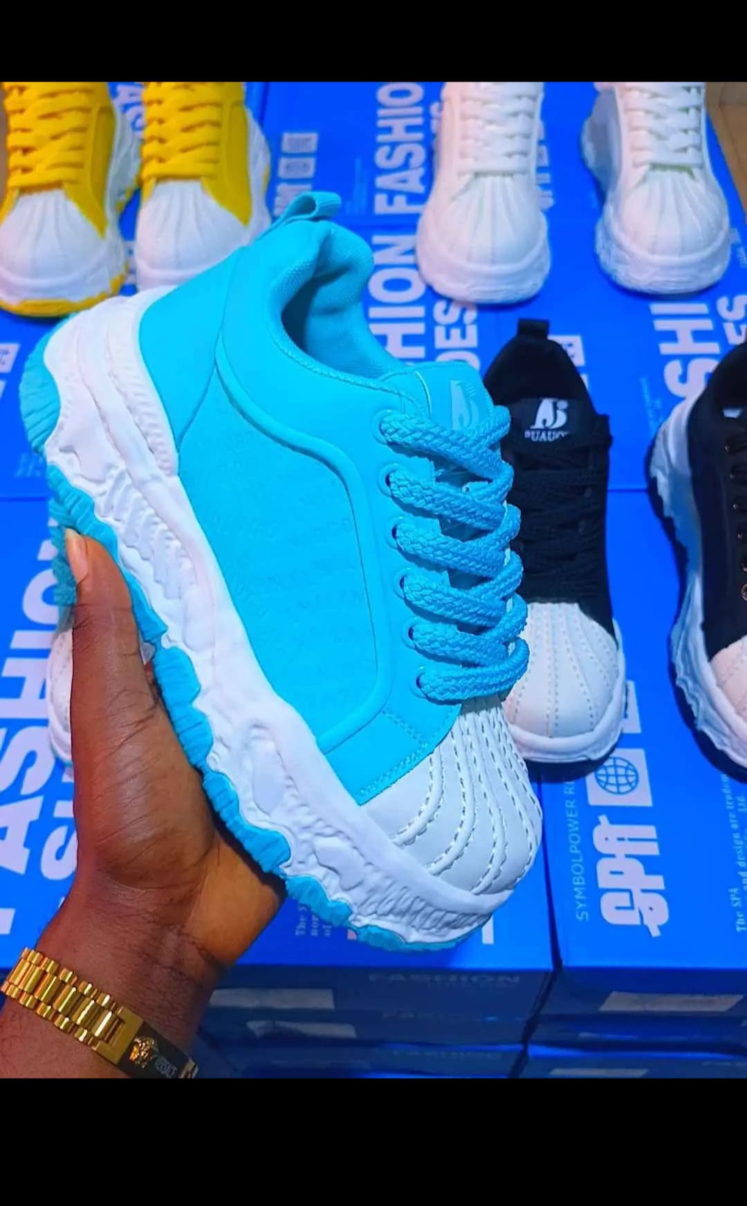 Baskets fashion bleu turquoise et blanc - Neuves