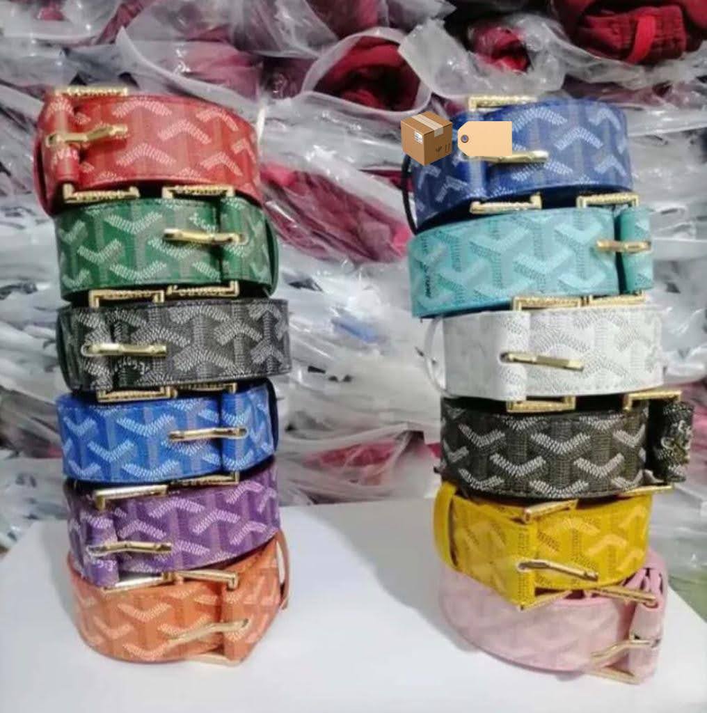 Lot de ceintures à strass et clous - Styles variés