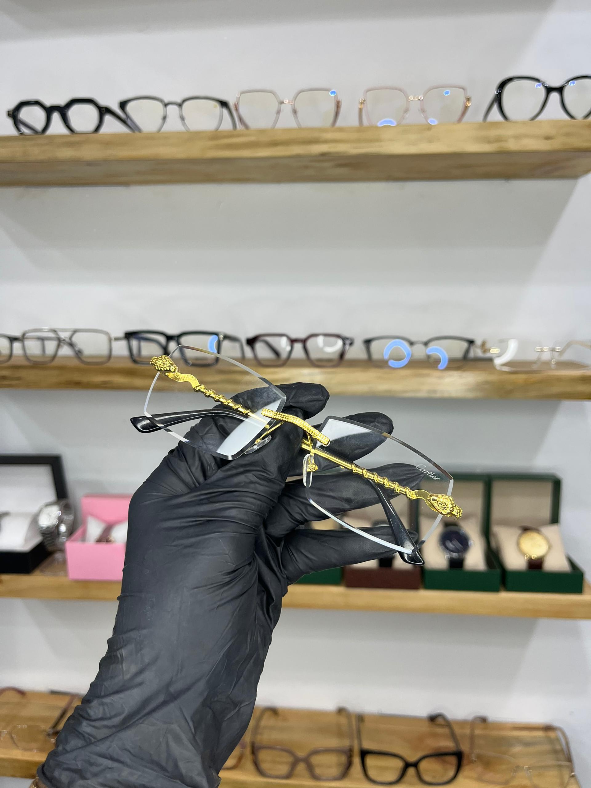 Lunettes de vue monture noire style rétro