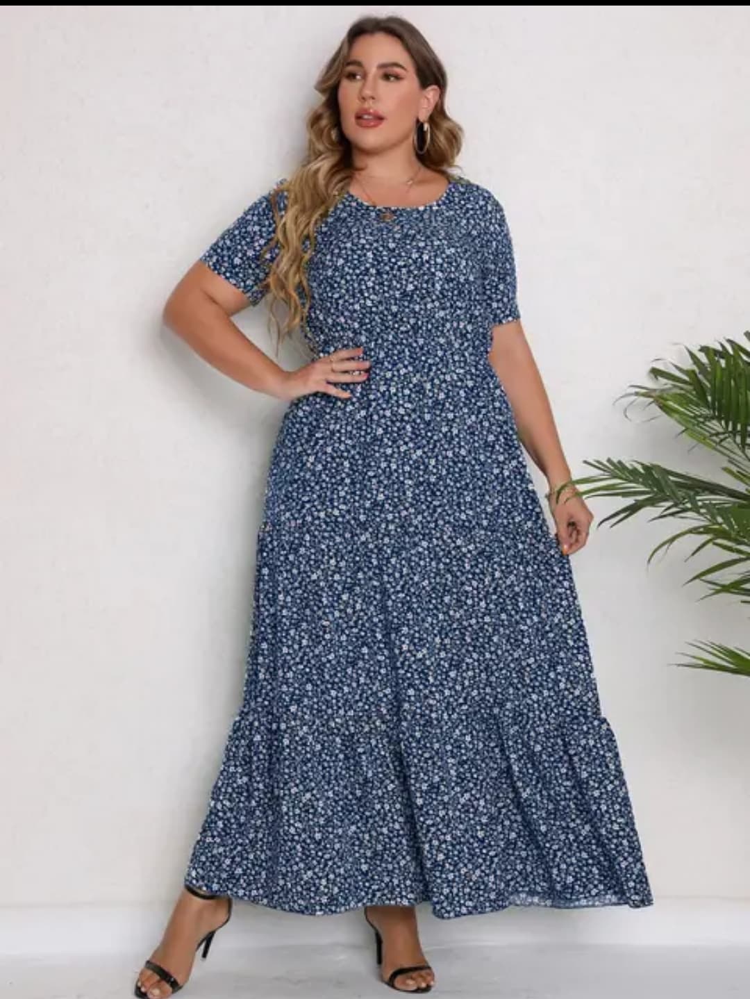 Robe longue fleurie bleu marine - Confortable et élégante
