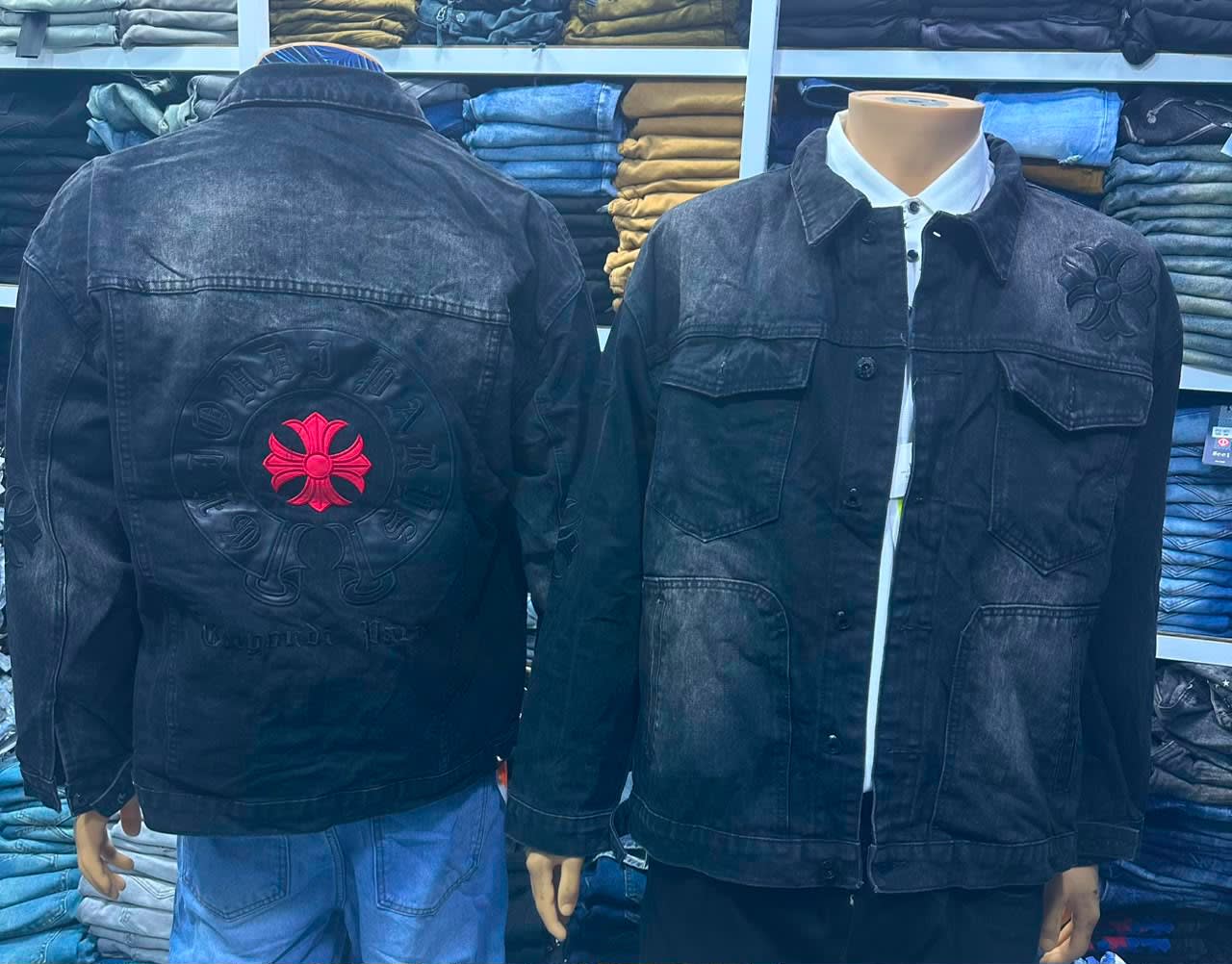 Veste en jean noire avec broderie croix rouge - Style urbain