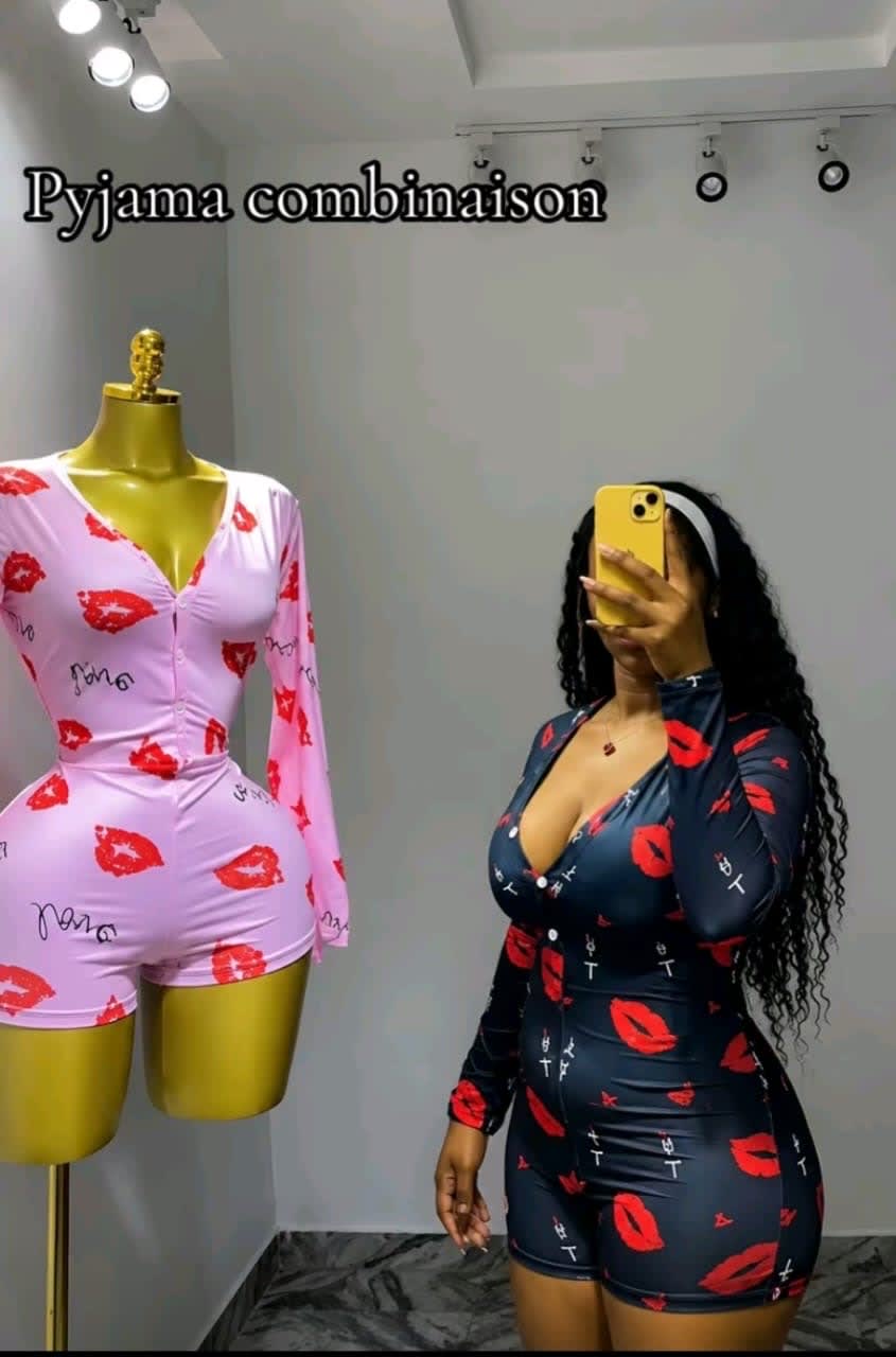 Pyjama combinaison femme motif lèvres rose