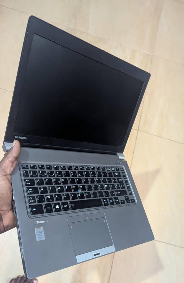Ordinateur portable Toshiba - État correct