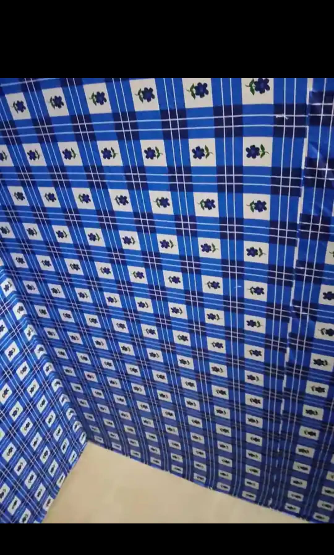 Pagne wax bleu et blanc motif traditionnel