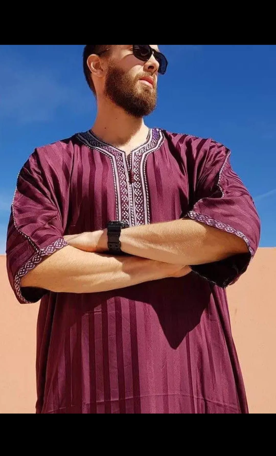 Djellaba homme bordeaux avec broderies - Style traditionnel élégant
