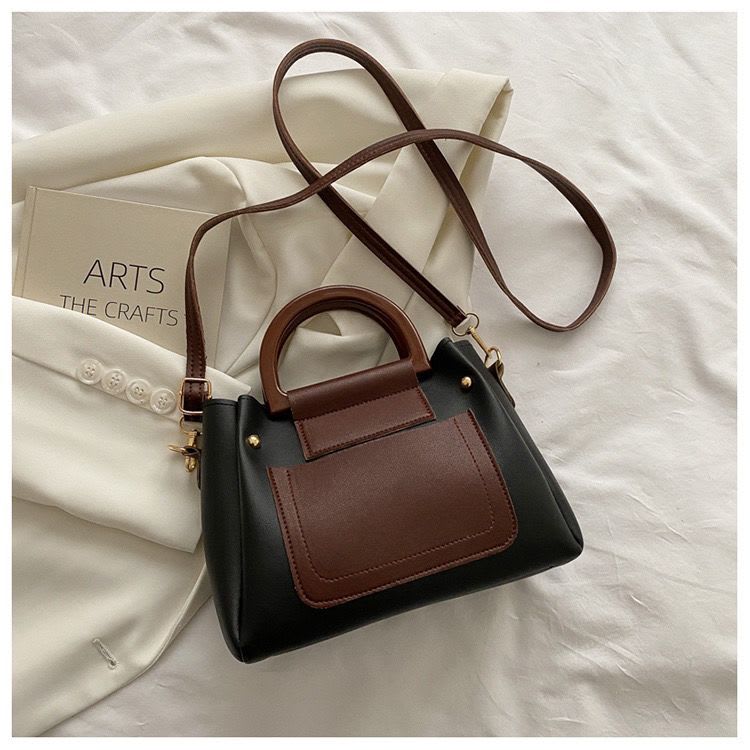 Sac à main bicolore beige et marron avec bandoulière
