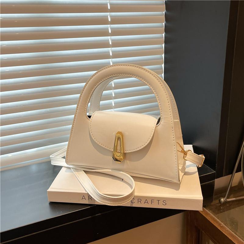 Sac à main élégant en cuir - Fermoir doré