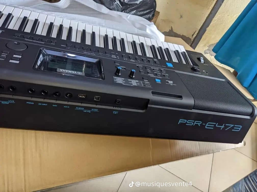 Yamaha PSR-E473 - Clavier électronique 61 touches