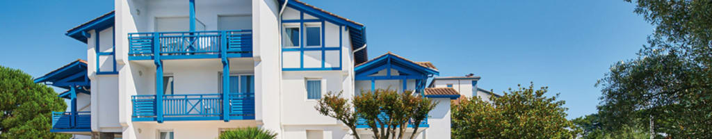 Vacances Bleues Orhoitza residence avec piscine à Hendaye