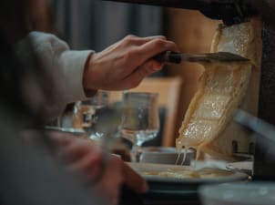 Zoom fromage raclette - Alpes d'Azur - Vacances Bleues