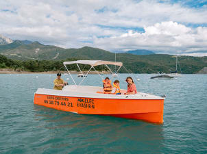 Location bateau - lac de serre poncon - hautes alpes