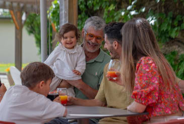 Offre premier enfant gratuit - club les Horizons du Lac - Vacances Bleues