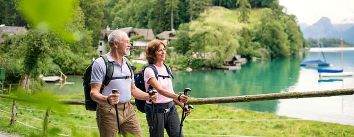 Seniors en vacances rando 705x270.png