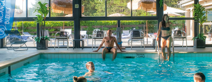 Piscine intérieur - Horizons du lac - Vacances Bleues