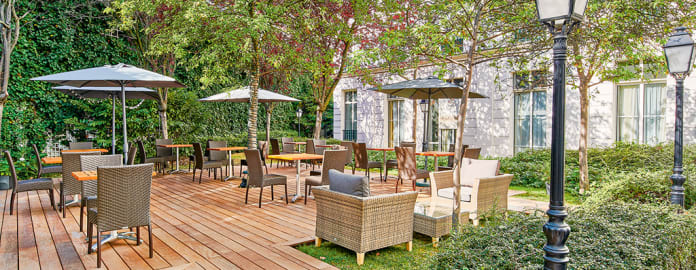 terrasse arborée - Des hôtels à Paris emplis de caractère