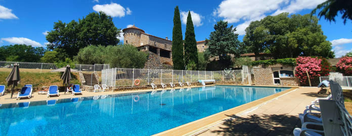 piscine arborée - Hôtel avec piscine en Ardèche