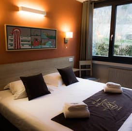 ANNECY_353x350_Chambre_2.jpg