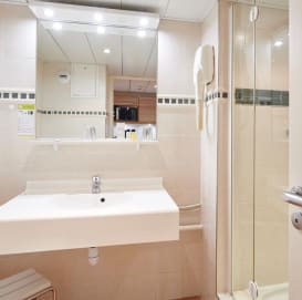 Bathroom of a Flat, Le Méditerranée residence