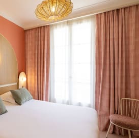 Chambre côté ville, hôtel Balmoral - Menton