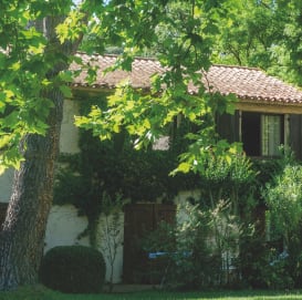 Club Domaine de Château Laval - bâtiment des chambres