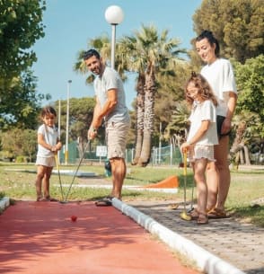Les équipements : Mini Golf - Club Plein Sud Hyères