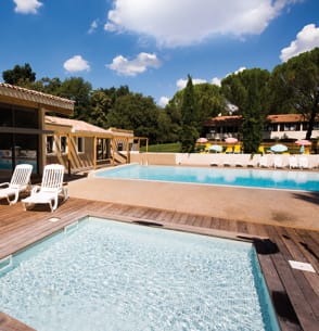 Pataugeoire - Domaine de Château Laval - Vacances Bleues - 485X472