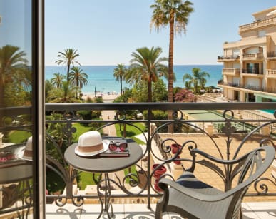 Balcony sea view rooms The Royal Westminster***.