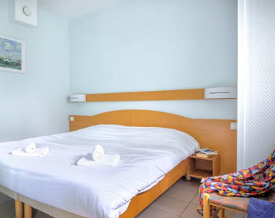 Club Les Balcons du Lac Luchon chambre 920.jpg