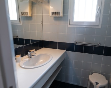 salle de bain de keravel - erdeven vacances bleues