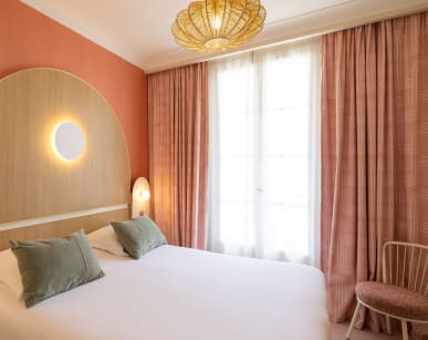 Chambre côté ville, hôtel Balmoral - Menton