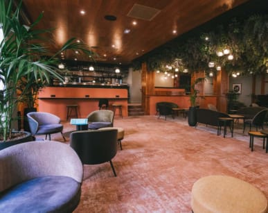 Bar rénové Villa Modigliani.jpg