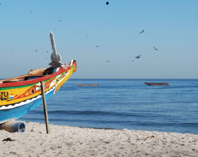 bateau-pecheur-senegal2000x1333.jpg