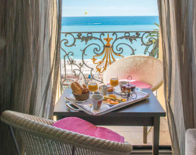 Sea view balcony in Le Royal***