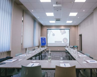 Provinces Opéra salle de séminaire 2.jpg