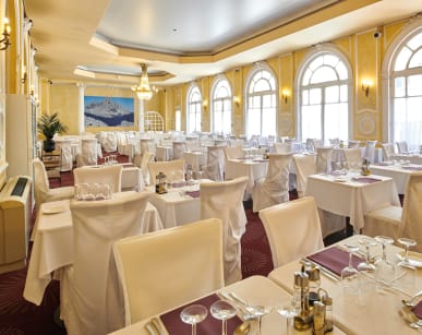 Le Royal*** indoor restaurant