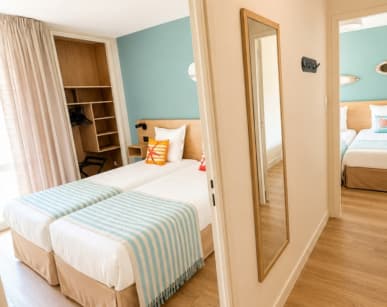 chambres doubles communicantes pour 4 personnes- club keravel- erdeven- vacances bleues