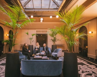 Provinces Opéra salon verrière.jpg