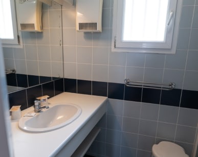 keravel- salle de bain-erdeven- vacances bleues