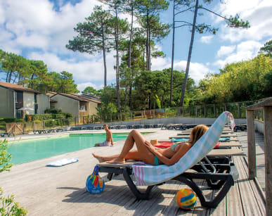 Piscine au Domaine de l'Agréou