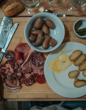 Raclette en famille - Alpes d'Azur - Vacances Bleues